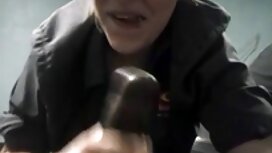 Cazzo un uomo entra  ...