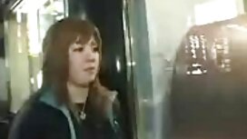 Una ragazza molto vi ...