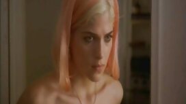 Ragazza seduce un ra ...