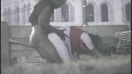 La bruna entra tutte ...